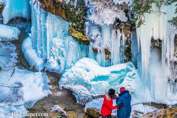 Jasper Maligne Ice Walk